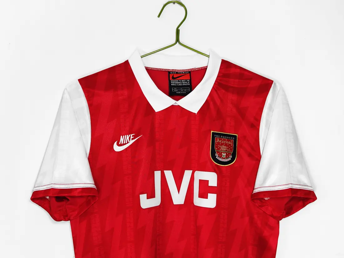 Foto 3 de Temporada 1994/96 Arsenal local 8A