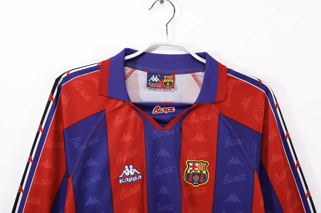 Foto 6 de Manga larga: Temporada 1995/97 Barcelona local 3B