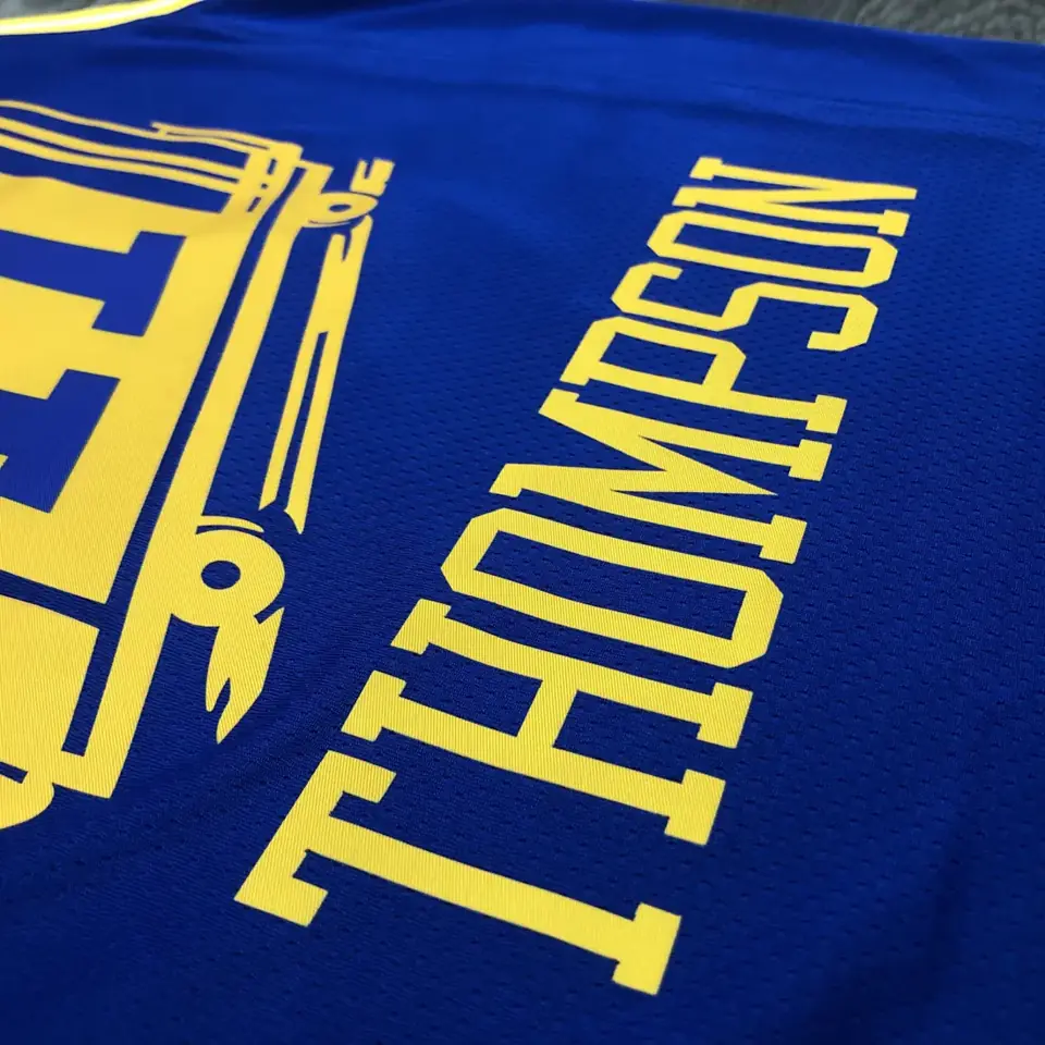 Foto 4 de Temporada 21 Warriors edición tranvía azul nº 11 Thompson