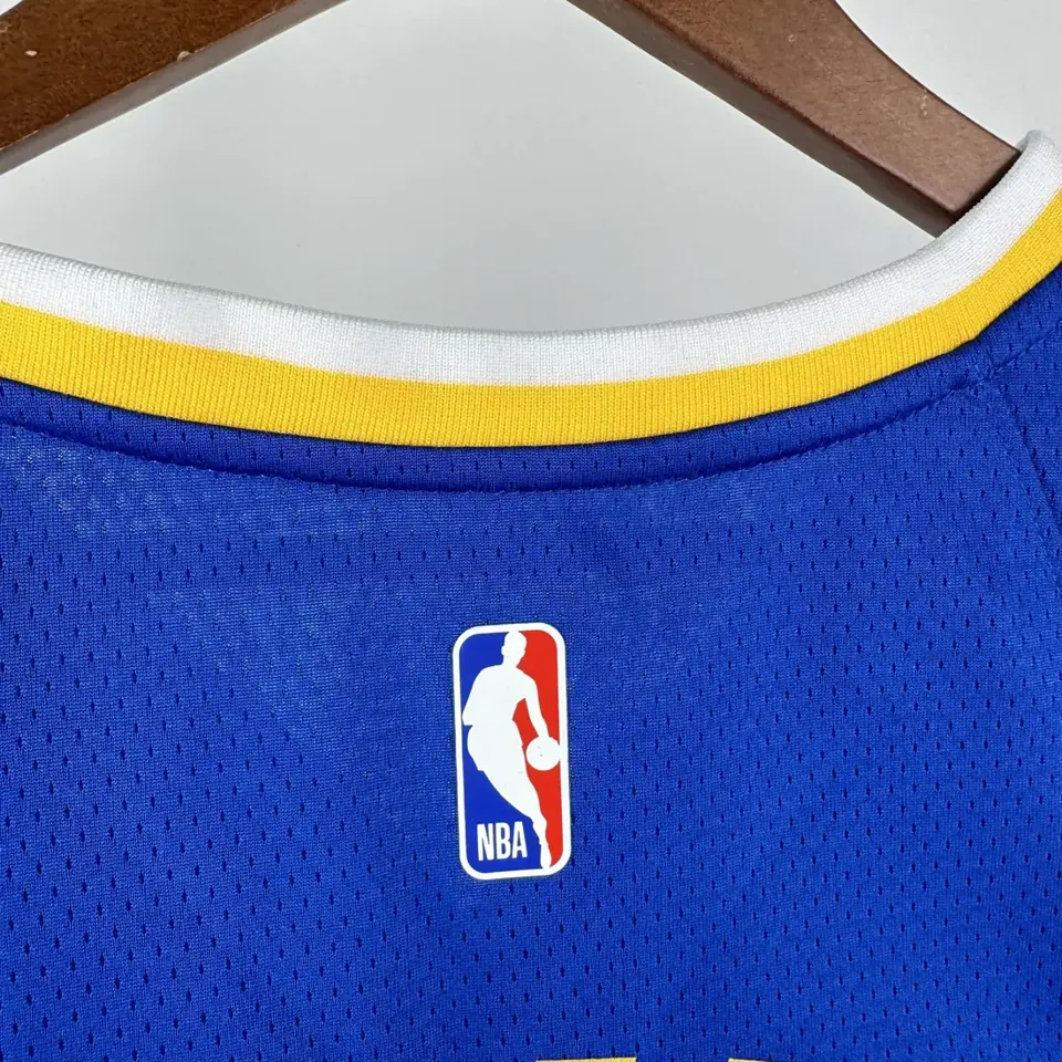 Foto 5 de Temporada 2023 Warriors azul con cuello en V número 10 Butler