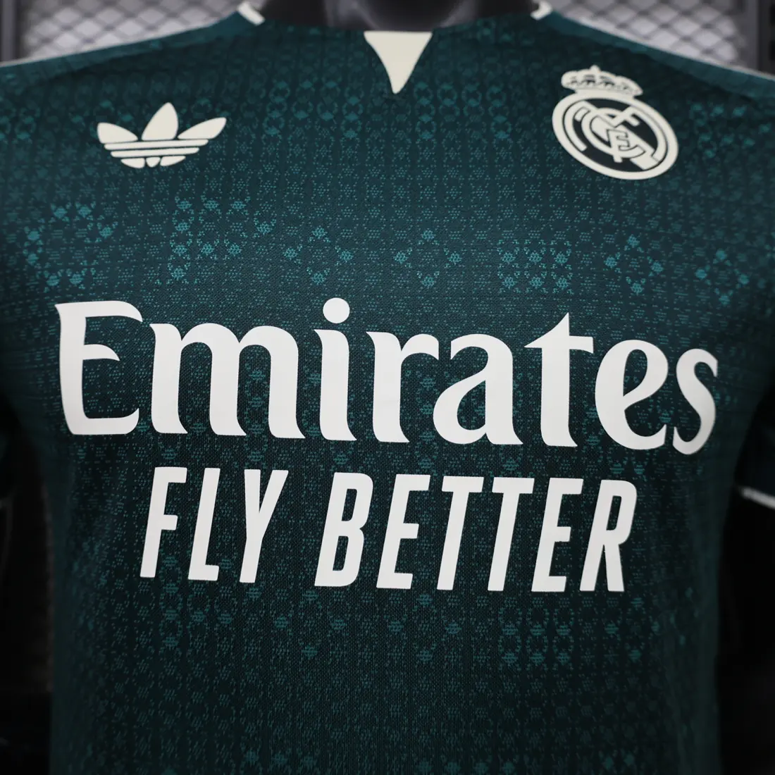 Foto 8 de 26-27 Real Madrid visitante S-3XL