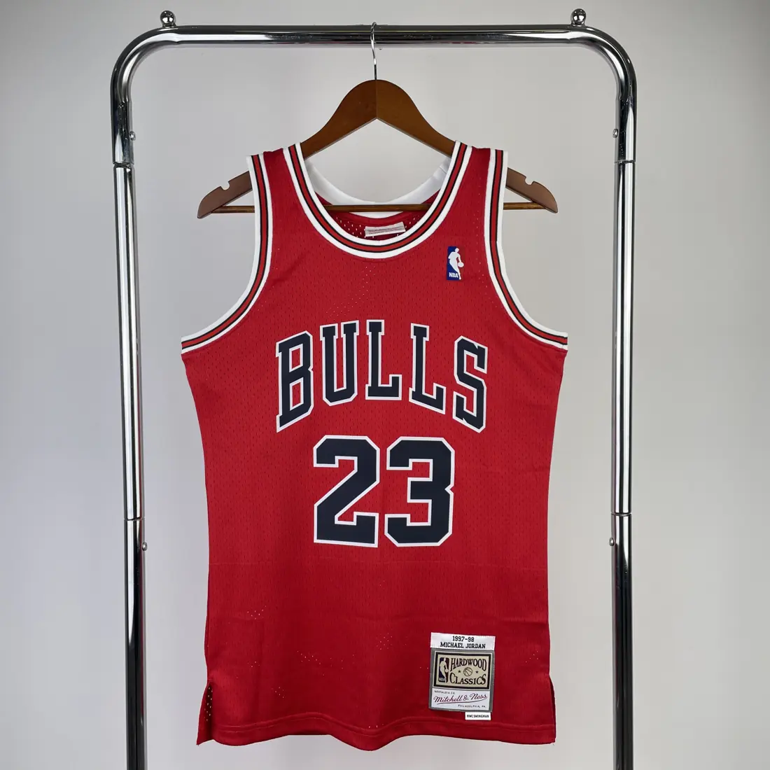 Foto 1 de MN camiseta retro termoimpresa: SW Chicago Bulls temporada 98 color rojo nº23 Jordan
