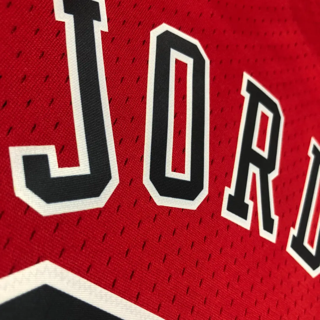 Foto 7 de MN camiseta retro termoimpresa: SW Chicago Bulls temporada 98 color rojo nº23 Jordan
