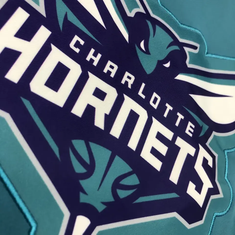 Foto 4 de Producto auténtico de tienda oficial internacional: versión de jugador GI chaqueta de calentamiento de los Hornets de Charlotte