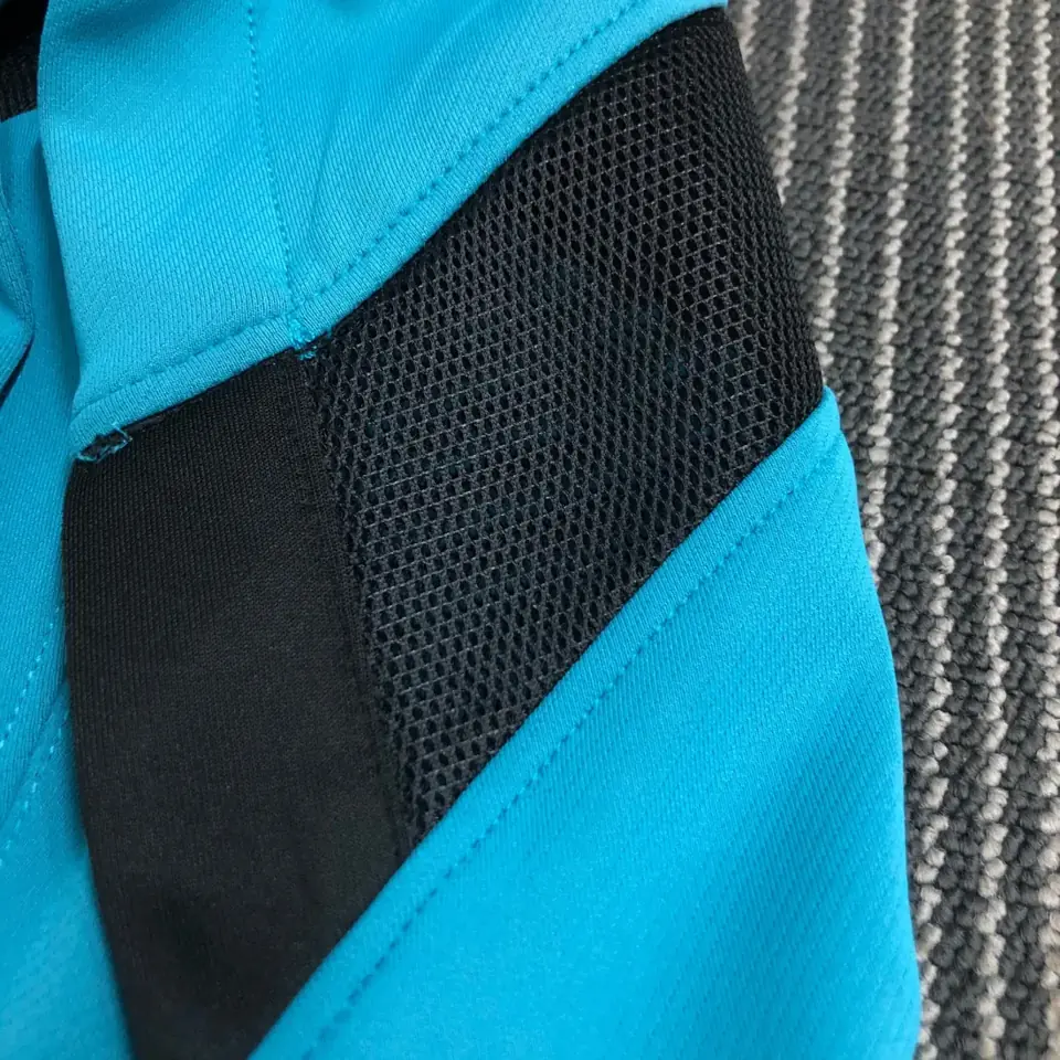 Foto 7 de Producto auténtico de tienda oficial internacional: versión de jugador GI chaqueta de calentamiento de los Hornets de Charlotte