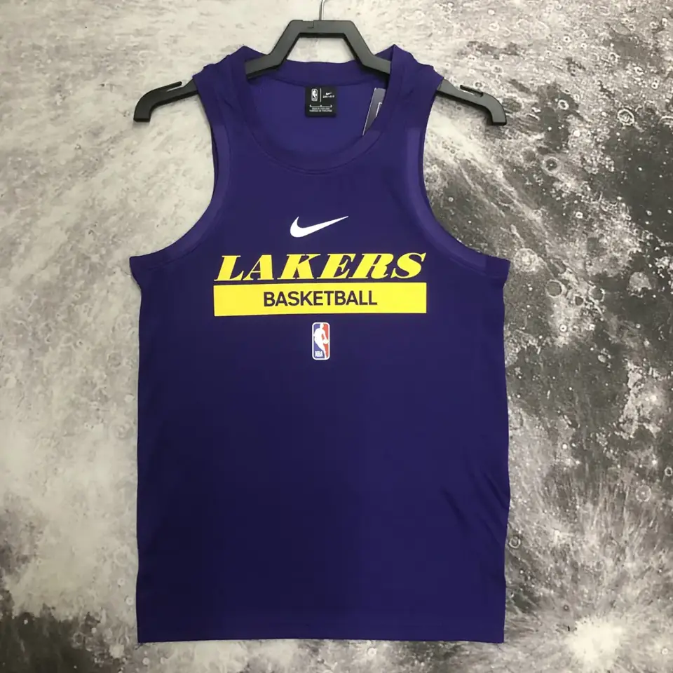 Foto 4 de Temporada 23 Los Angeles Lakers camiseta de entrenamiento versión jugador morada