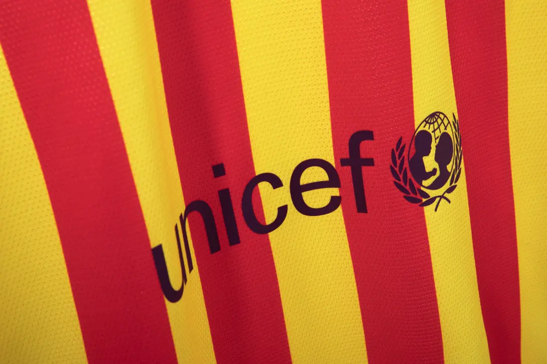 Foto 3 de Temporada 2013/14 FC Barcelona visitante amarilla retro 5A