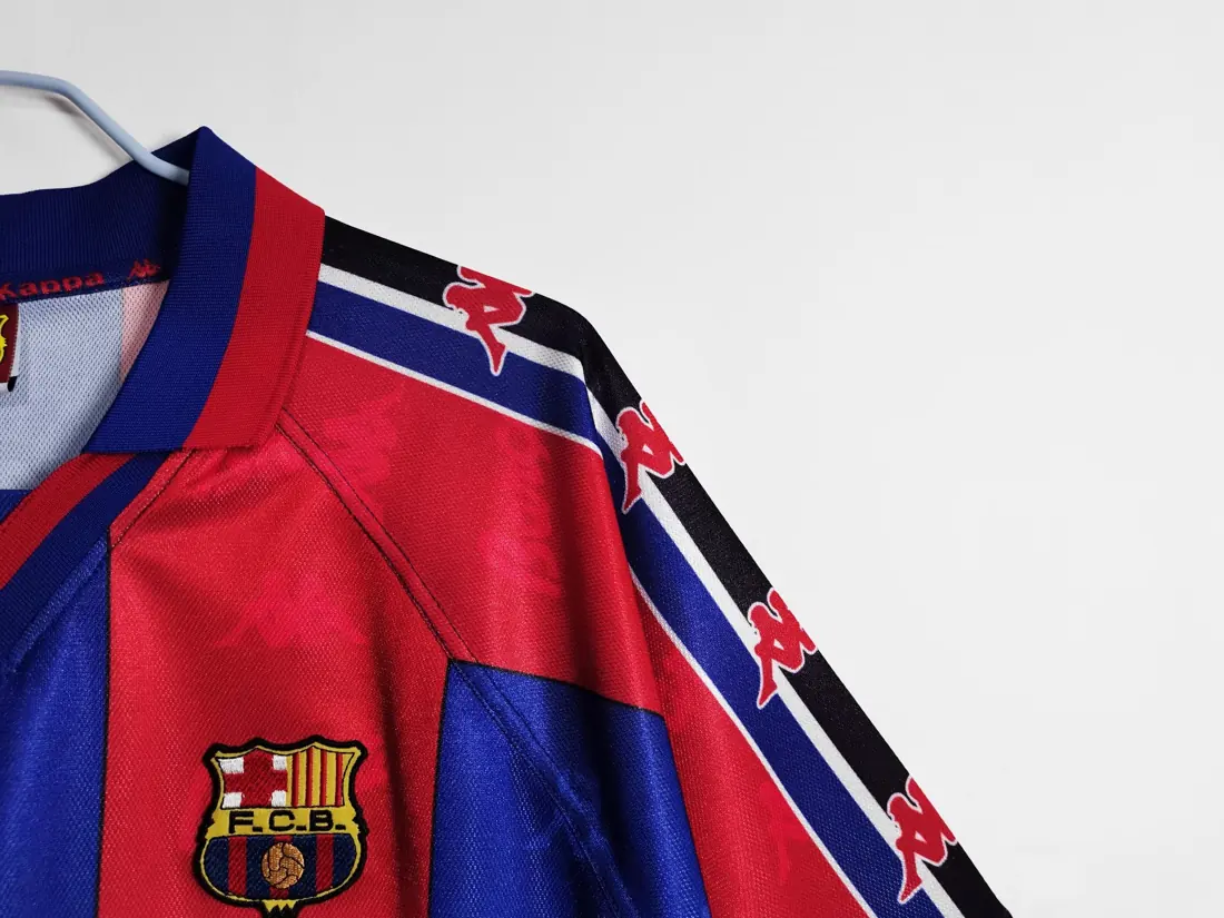 Foto 4 de Temporadas 1995/97 FC Barcelona primera equipación 5A