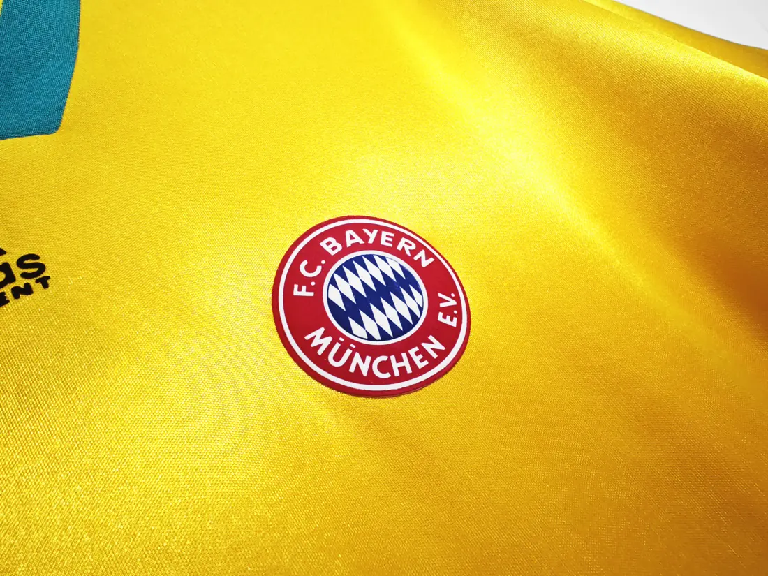 Foto 3 de Temporada 1993/95 Bayern de Múnich visitante retro 3B