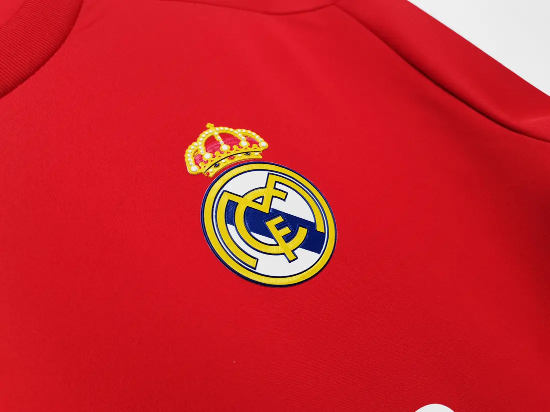 Foto 7 de Manga larga: Temporada 2011/12 Real Madrid tercera retro 0B