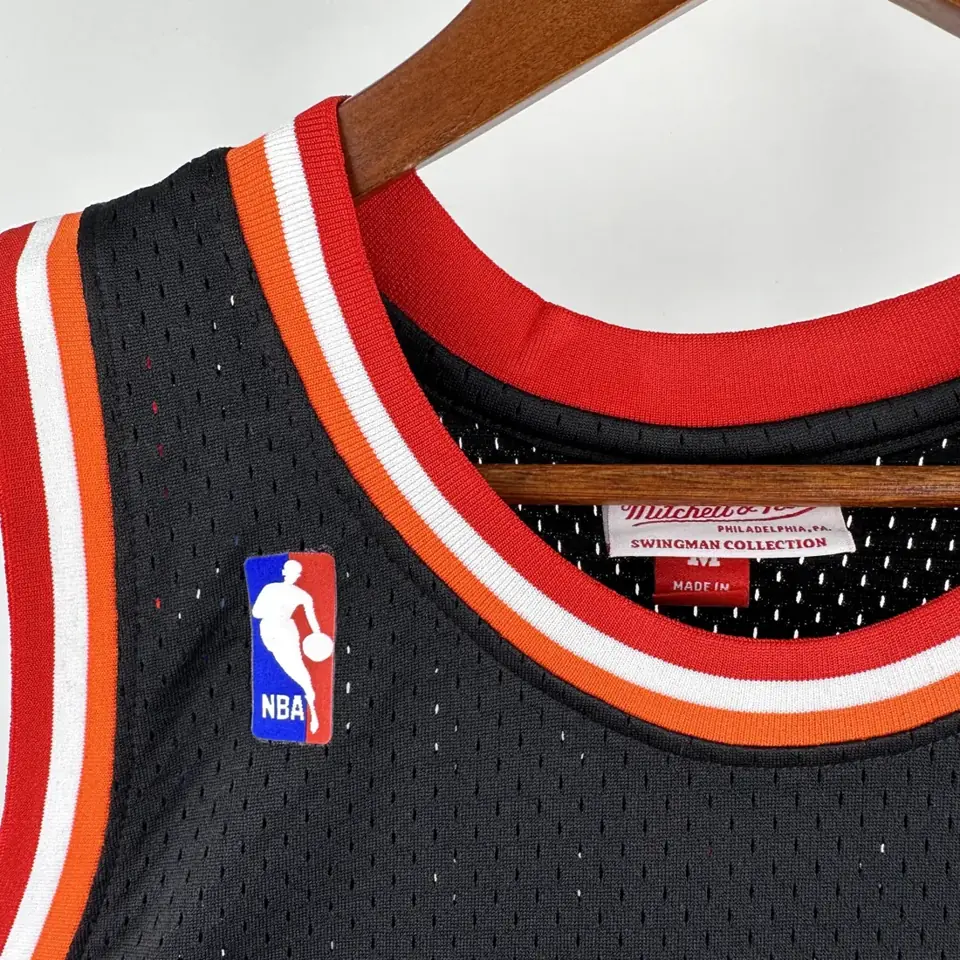 Foto 6 de MN camiseta retro termoimpresa SW: Heat temporada 13/14 Noche Retro nº 6 James