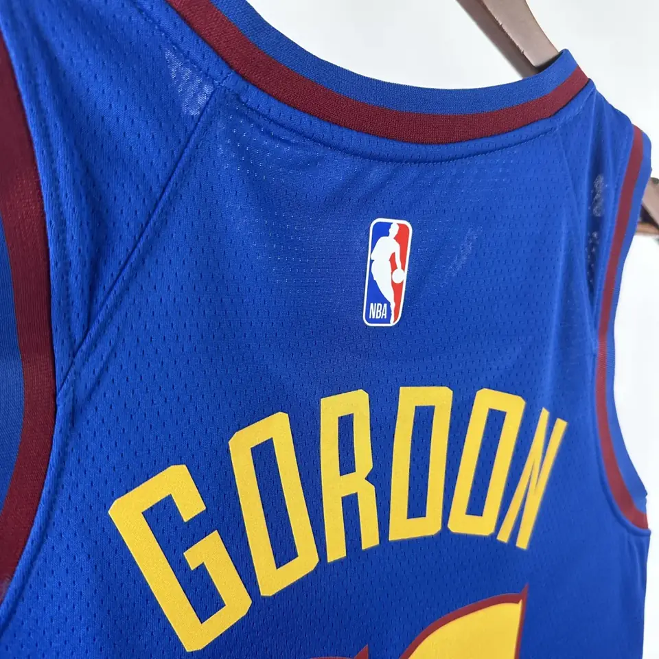 Foto 3 de Temporada 23 Nuggets versión Jumpman n.º 32 Gordon