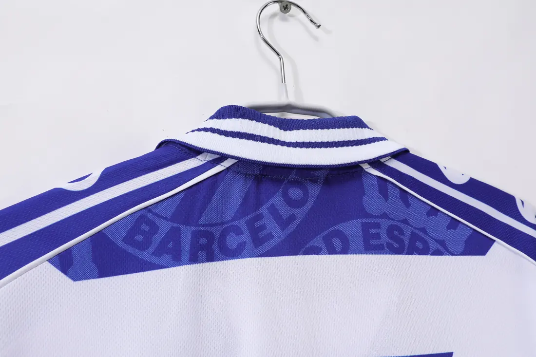 Foto 2 de Temporada 1999/00 RCD Espanyol local 0B