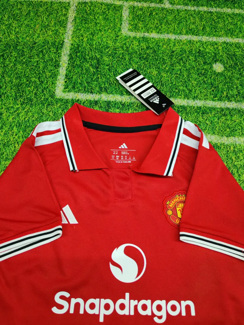 Foto 3 de 26-27 Manchester United local