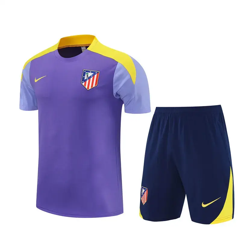 Foto 5 de Entrenamiento · Atlético de Madrid · 25/26 · morado