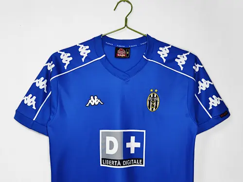 Foto 3 de Temporada 1999/00 Juventus visitante azul 8A