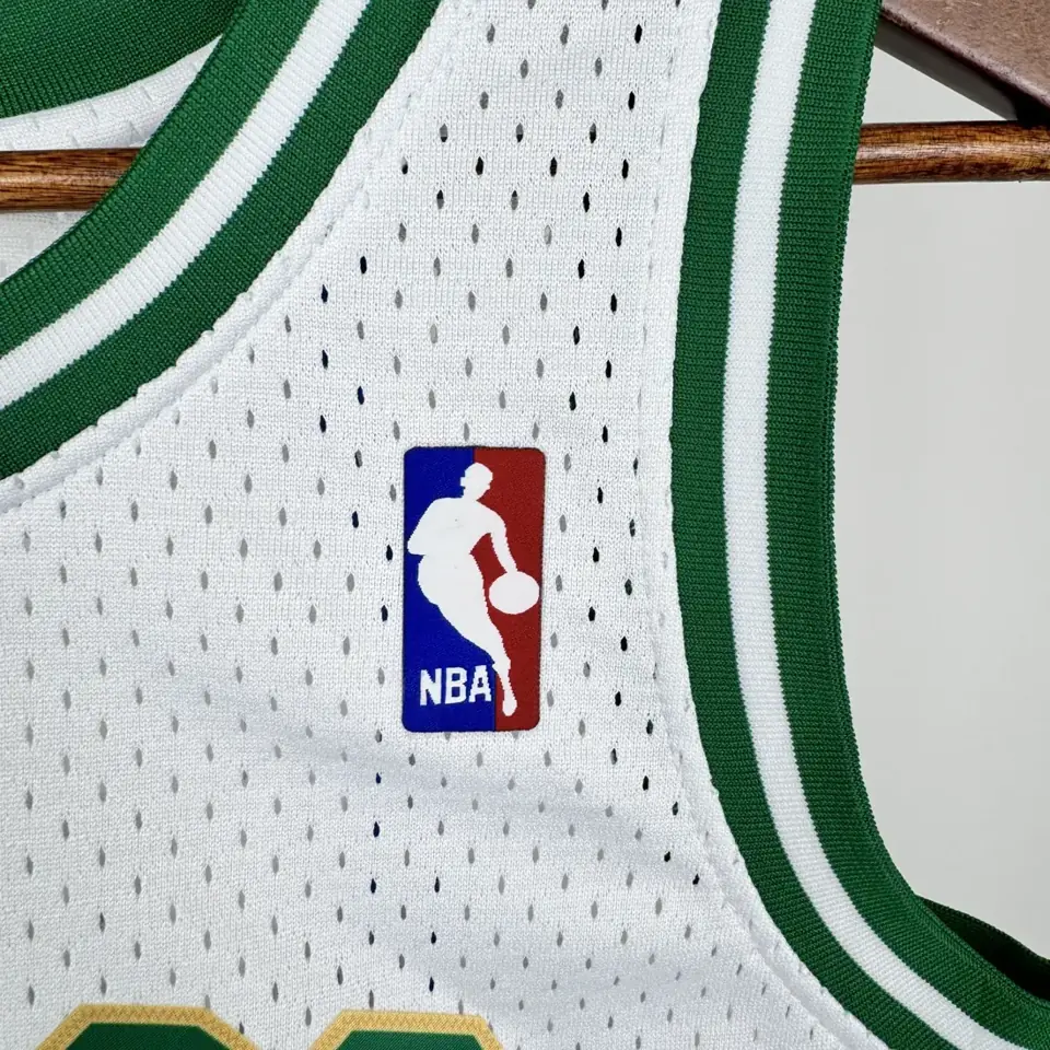 Foto 3 de MN camiseta retro termoimpresa SW: Celtics temporada 08 platino nº 5 Garnett