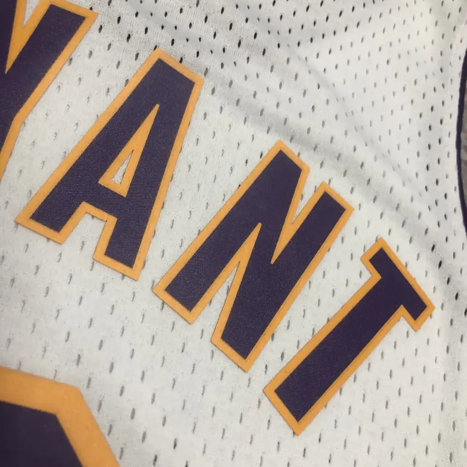Foto 3 de MN camiseta retro termoimpresa: SW Lakers temporada 03/04 cuello en V blanco nº 8 Kobe Bryant
