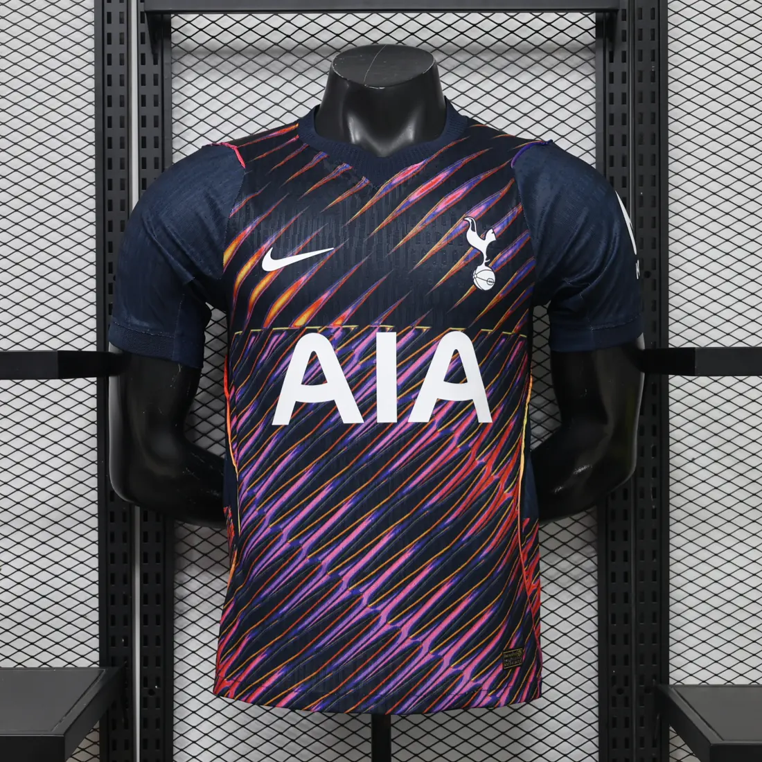 Foto 1 de Versión jugador 26-27 Tottenham visitante S a 2XL