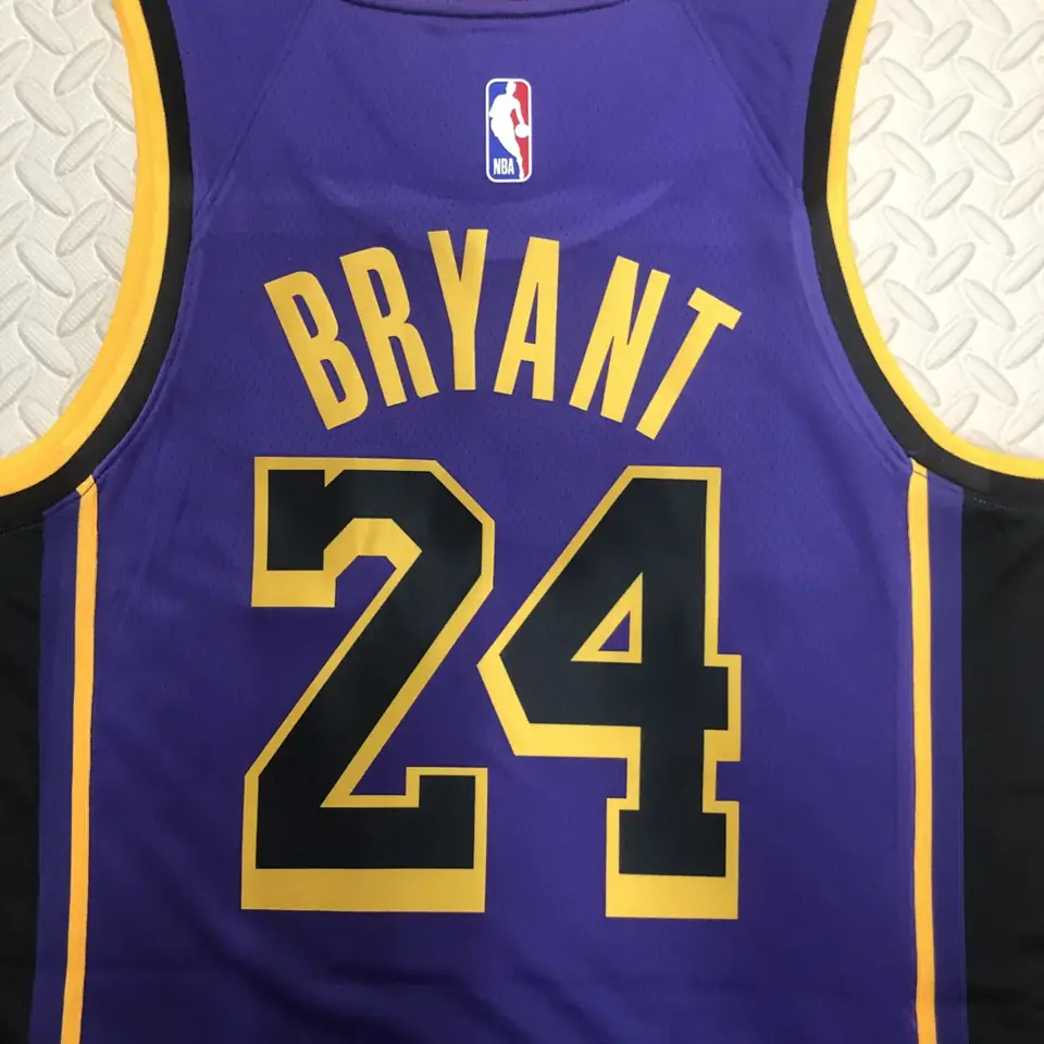 Foto 7 de Temporada 23 Lakers edición Jumpman número 24 Kobe