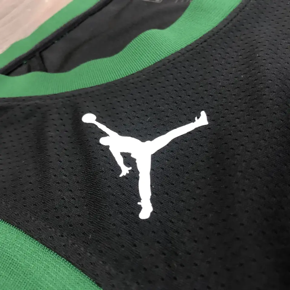 Foto 6 de Temporada 21 Celtics temática Jordan nº 11 Irving