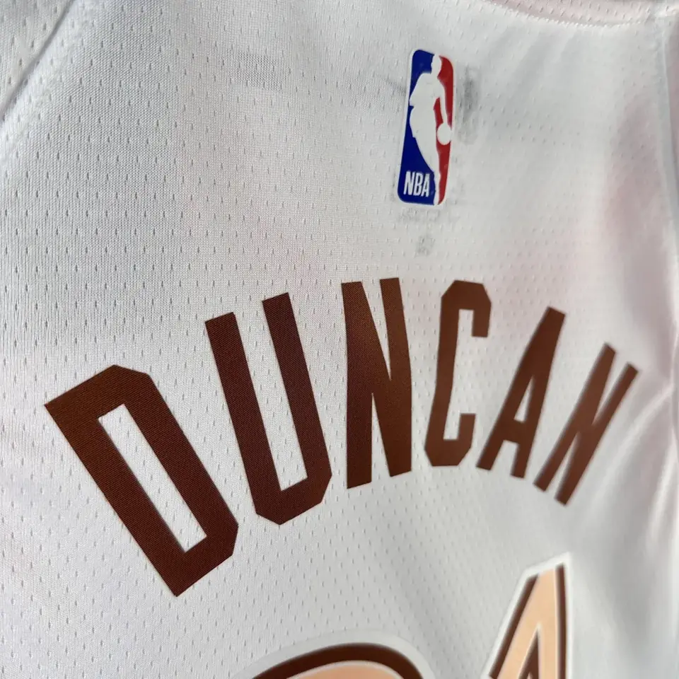 Foto 4 de Temporada 24 - Spurs - Edición Ciudad - nº 21 Duncan
