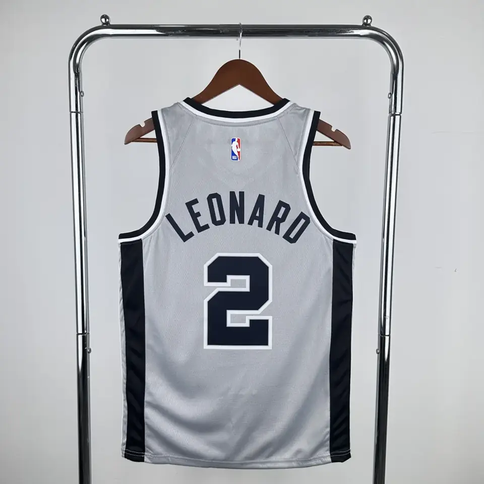 Foto 2 de Temporada 21 Spurs Gris Edición limitada Air Nº 2 Leonard