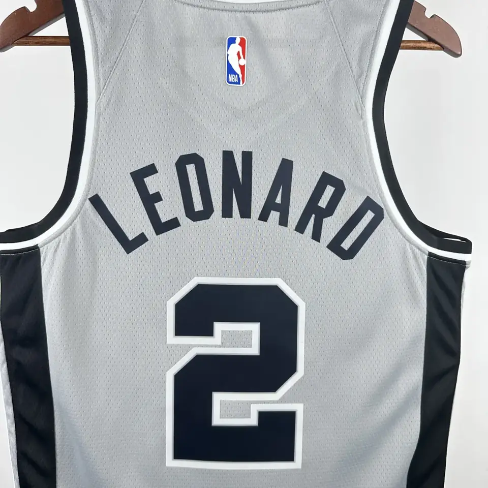 Foto 8 de Temporada 21 Spurs Gris Edición limitada Air Nº 2 Leonard