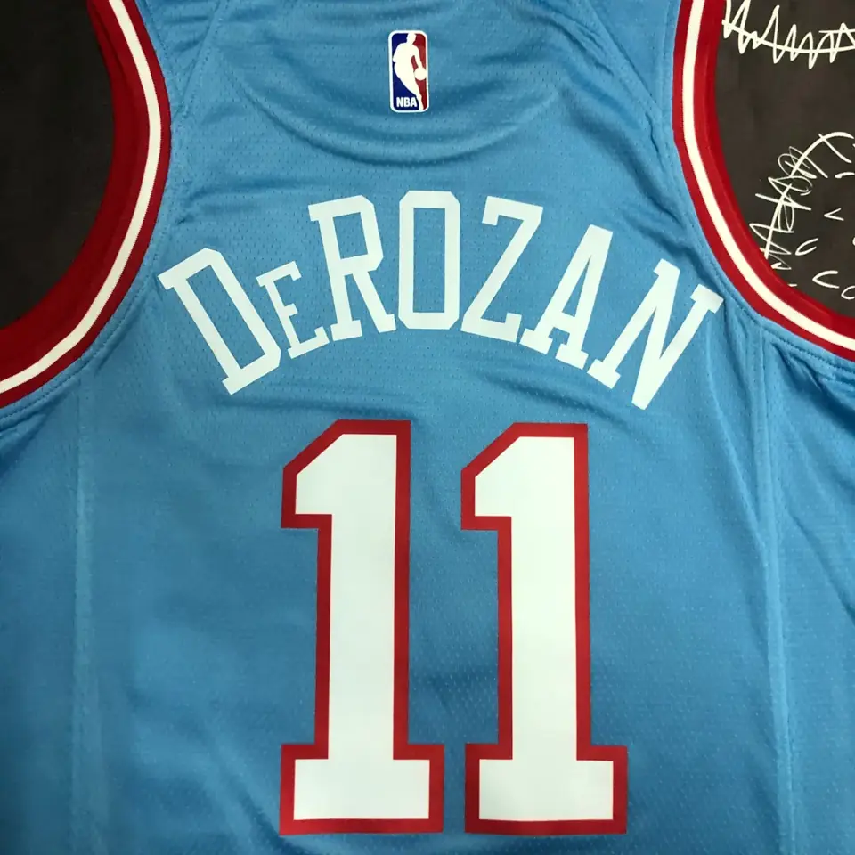 Foto 2 de Bulls azul número 11 DeRozan