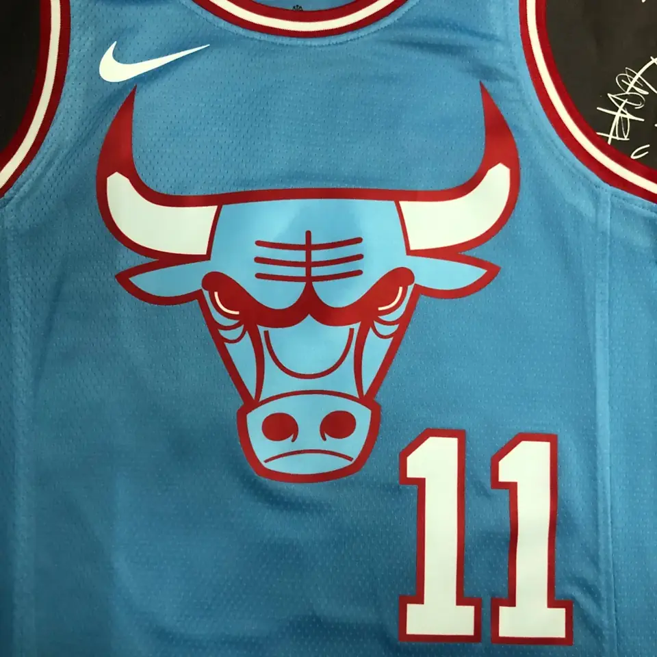 Foto 5 de Bulls azul número 11 DeRozan