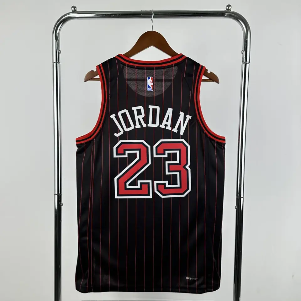 Foto 2 de Temporada 26 Chicago Bulls Edición Air Jordan limitada nº23 Jordan