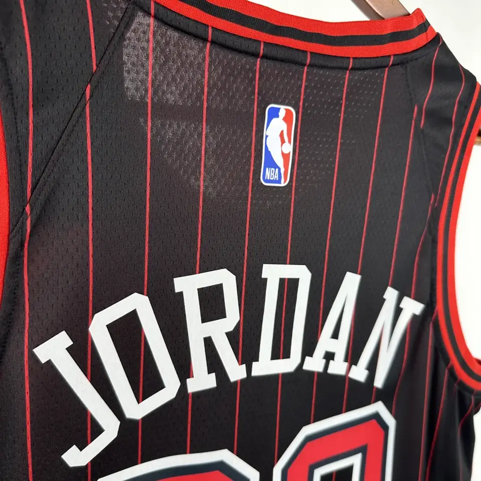 Foto 6 de Temporada 26 Chicago Bulls Edición Air Jordan limitada nº23 Jordan