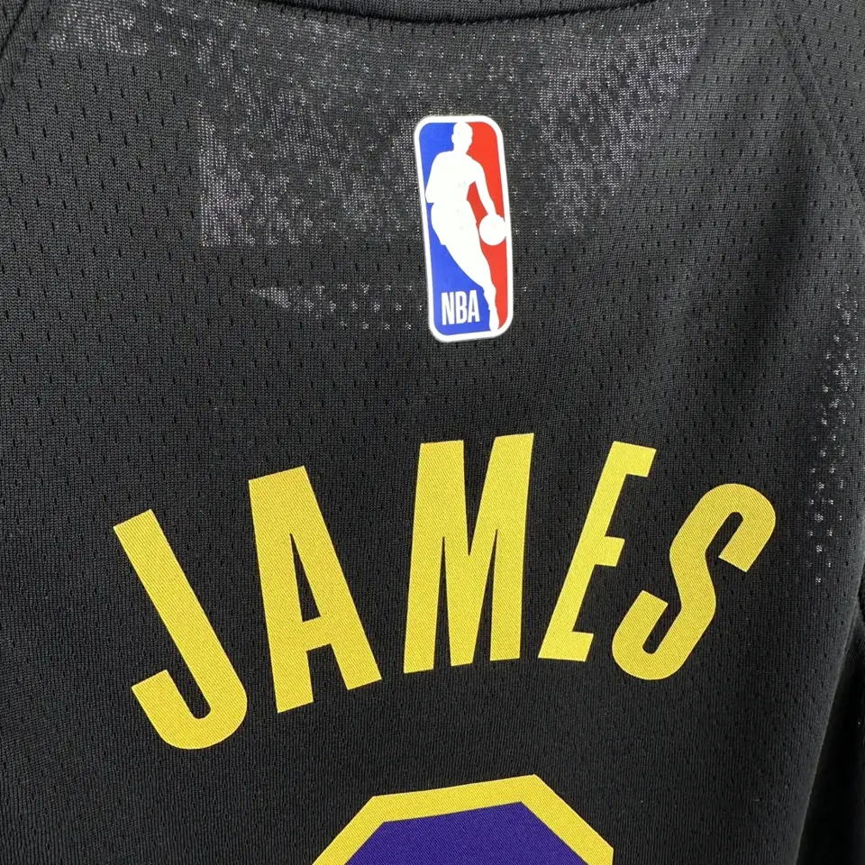 Foto 6 de Juvenil: Temporada 24 Lakers City Edition nº 6 James