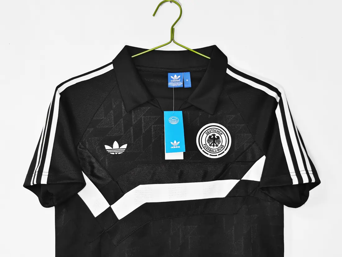 Foto 2 de Temporada 1988/90 Alemania visitante negro 2B