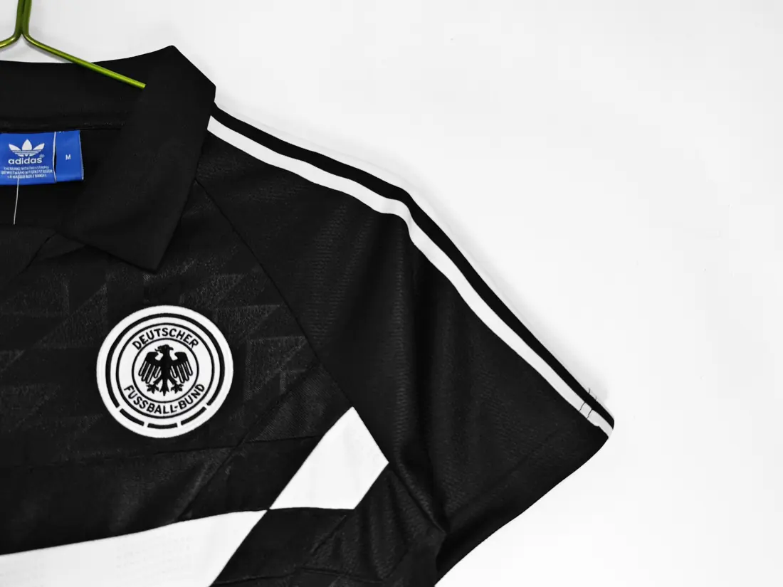 Foto 6 de Temporada 1988/90 Alemania visitante negro 2B