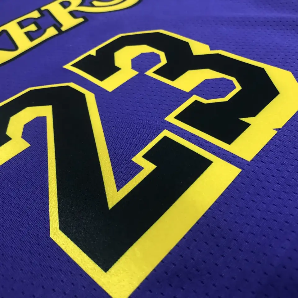 Foto 8 de Temporada 23 Lakers edición Jumpman número 23 James