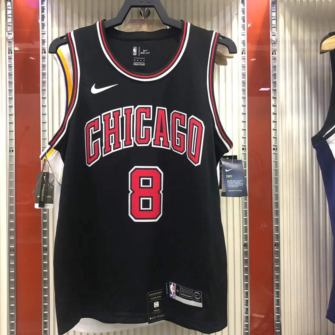 Foto 3 de Chicago Bulls negro de cuello redondo nº 8 LaVine