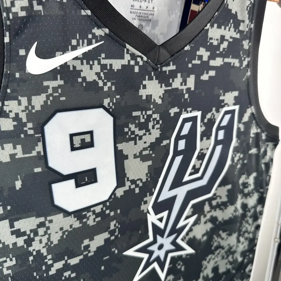 Foto 3 de Spurs camuflaje nº 9 Parker
