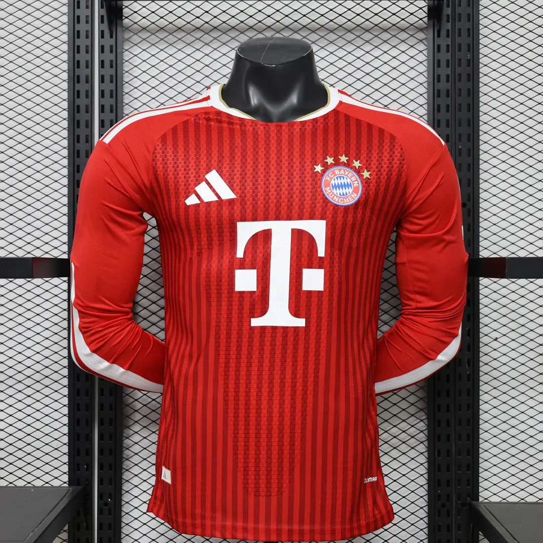 Foto 1 de Versión jugador 26/27 Bayern local manga larga S-3XL