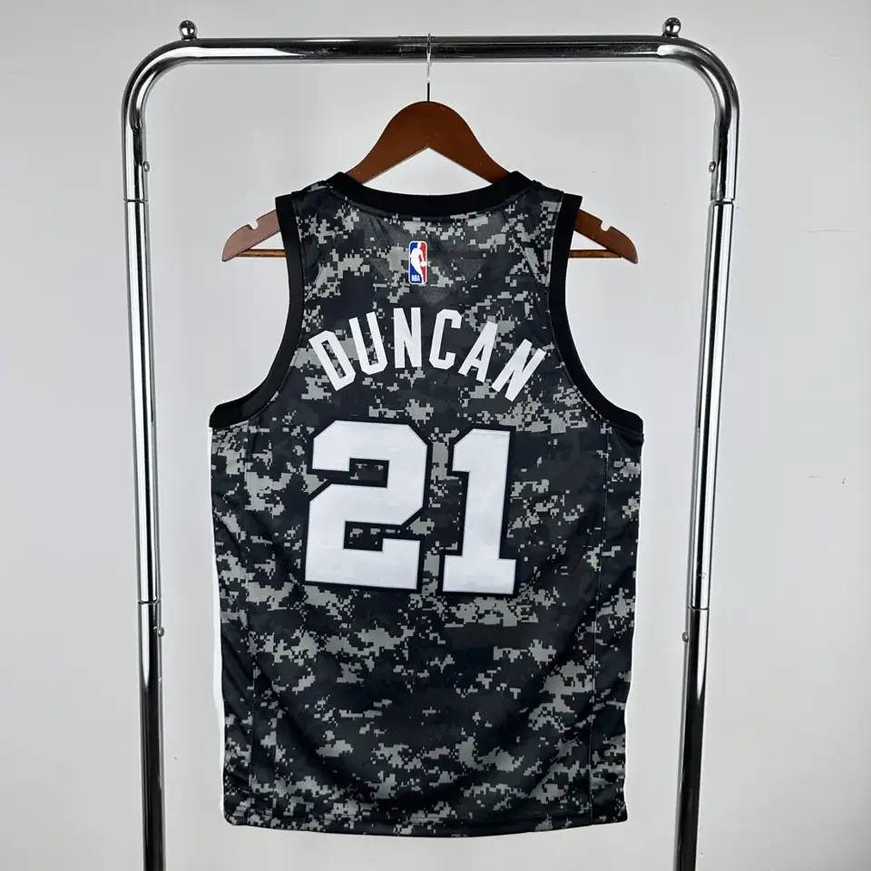 Foto 2 de Spurs camuflaje nº 21 Duncan