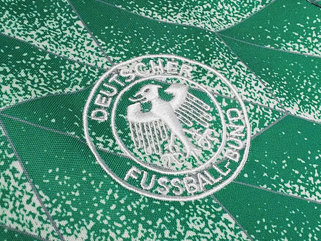 Foto 5 de Temporada 1990 Alemania visitante verde 2A