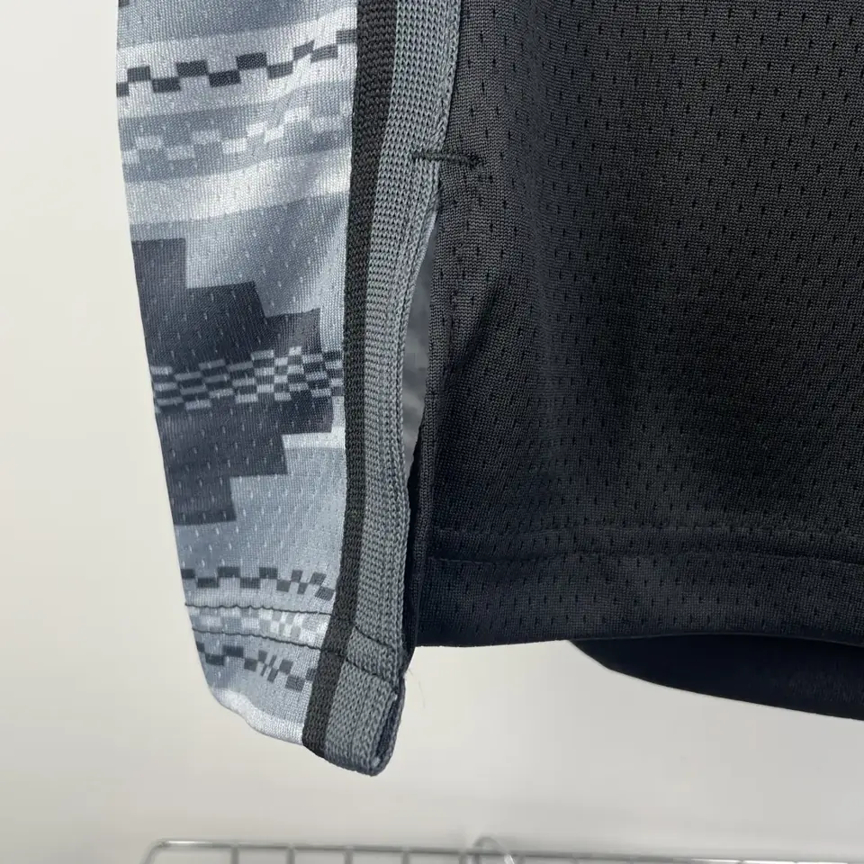 Foto 6 de Temporada 23 Spurs edición Jumpman número 1 Wembanyama