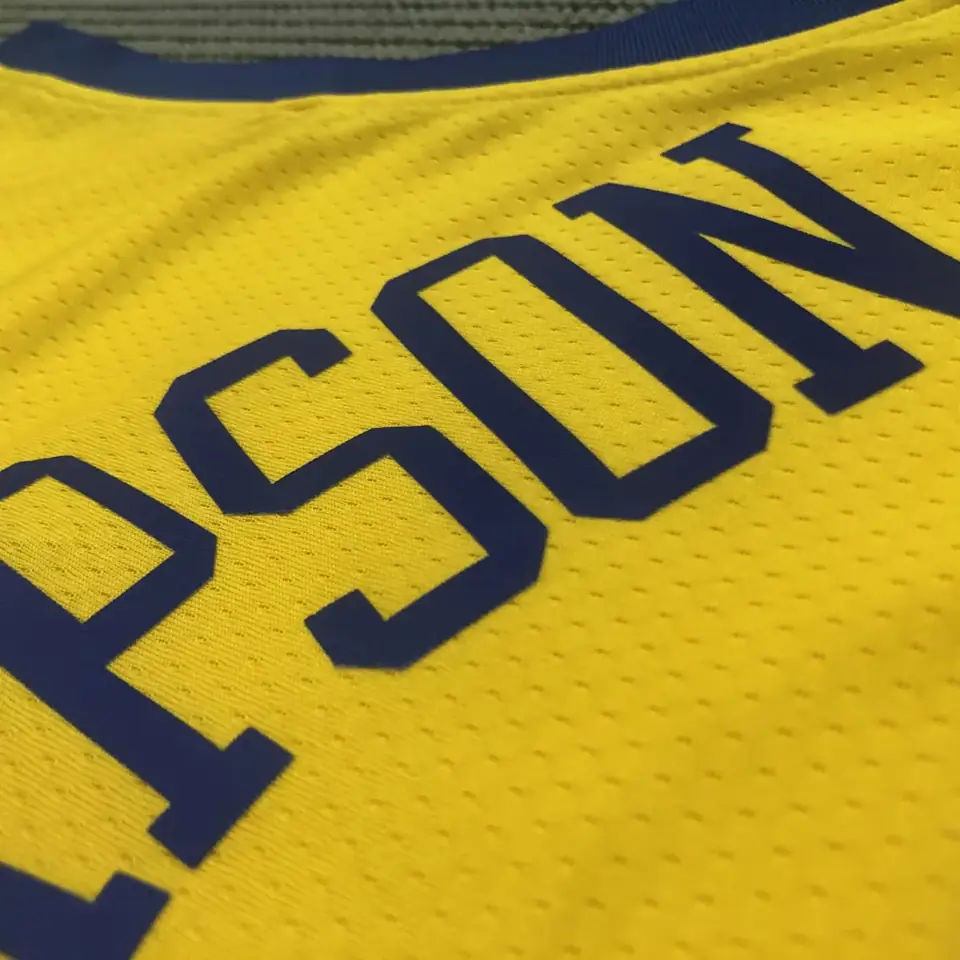 Foto 6 de Temporada 18 Warriors edición Dragón chino nº 11 Thompson