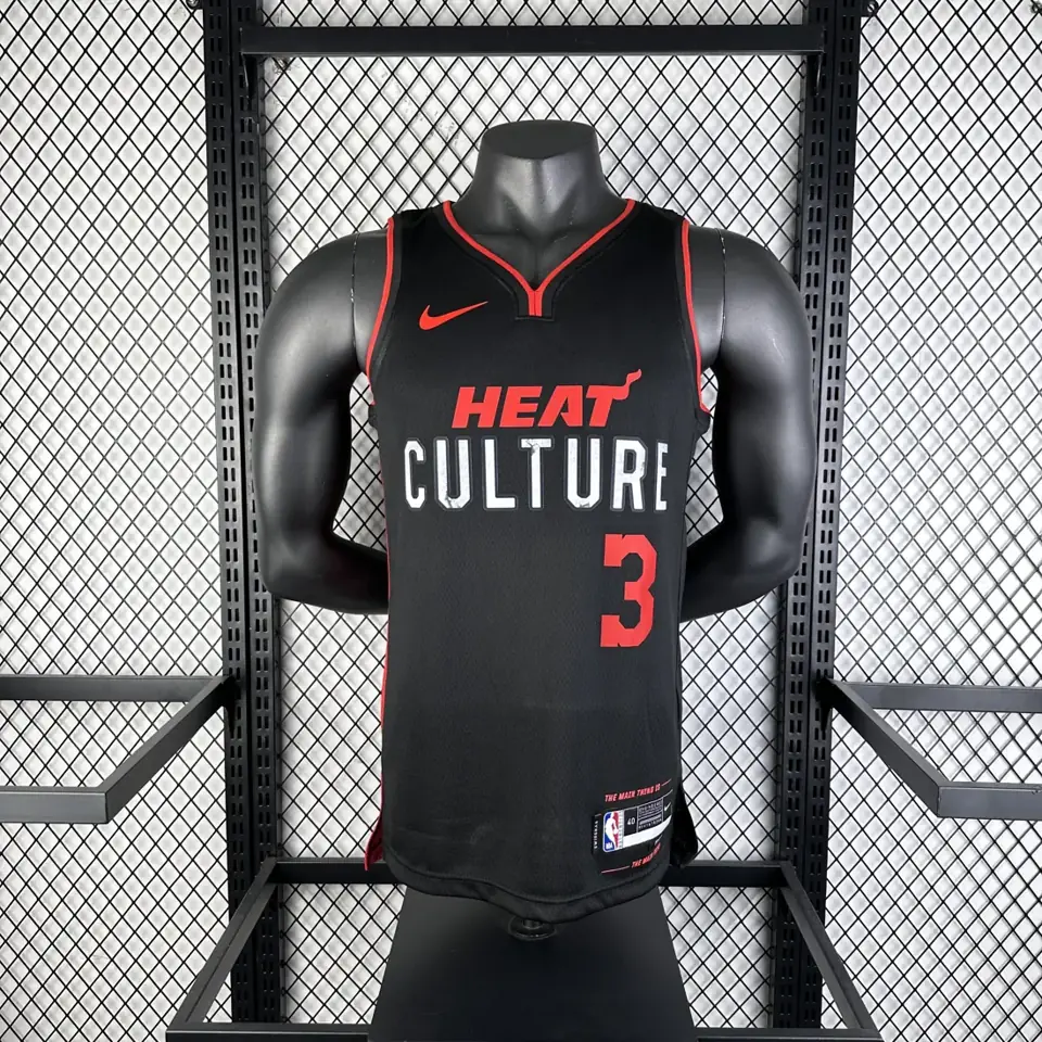 Foto 3 de Temporada 24 Heat Edición Ciudad número 3 Wade