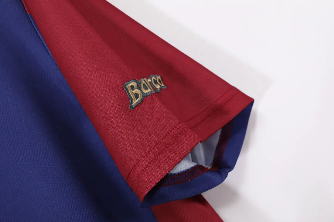 Foto 4 de Temporada 1998/99 FC Barcelona local retro 5A