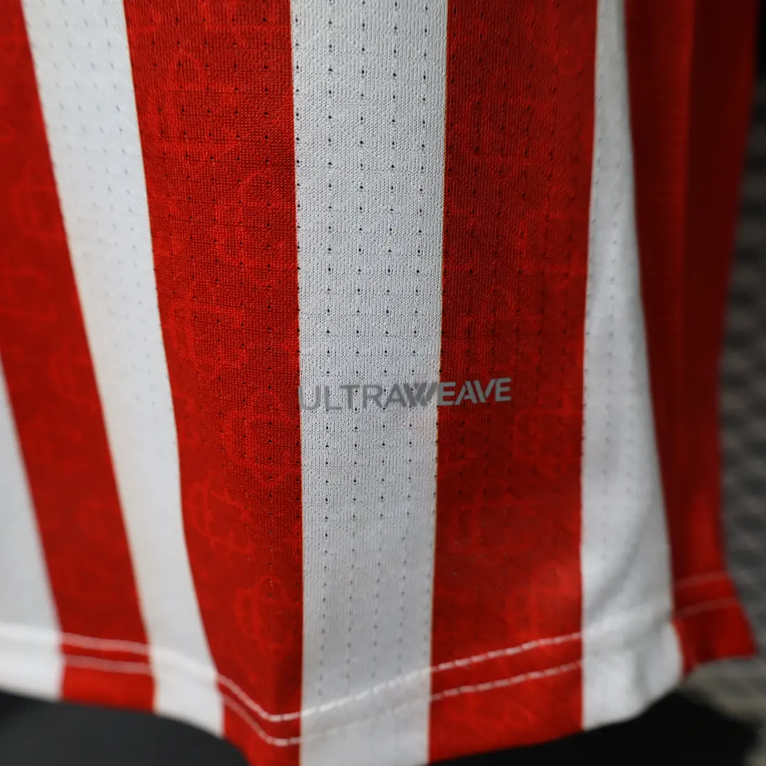 Foto 4 de Versión jugador 26 Chivas local S-2XL