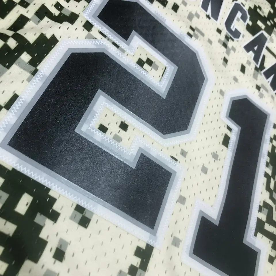 Foto 5 de Camiseta retro MN termoimpresa: SW San Antonio Spurs temporada 13/14 camuflaje n.º 21 Duncan