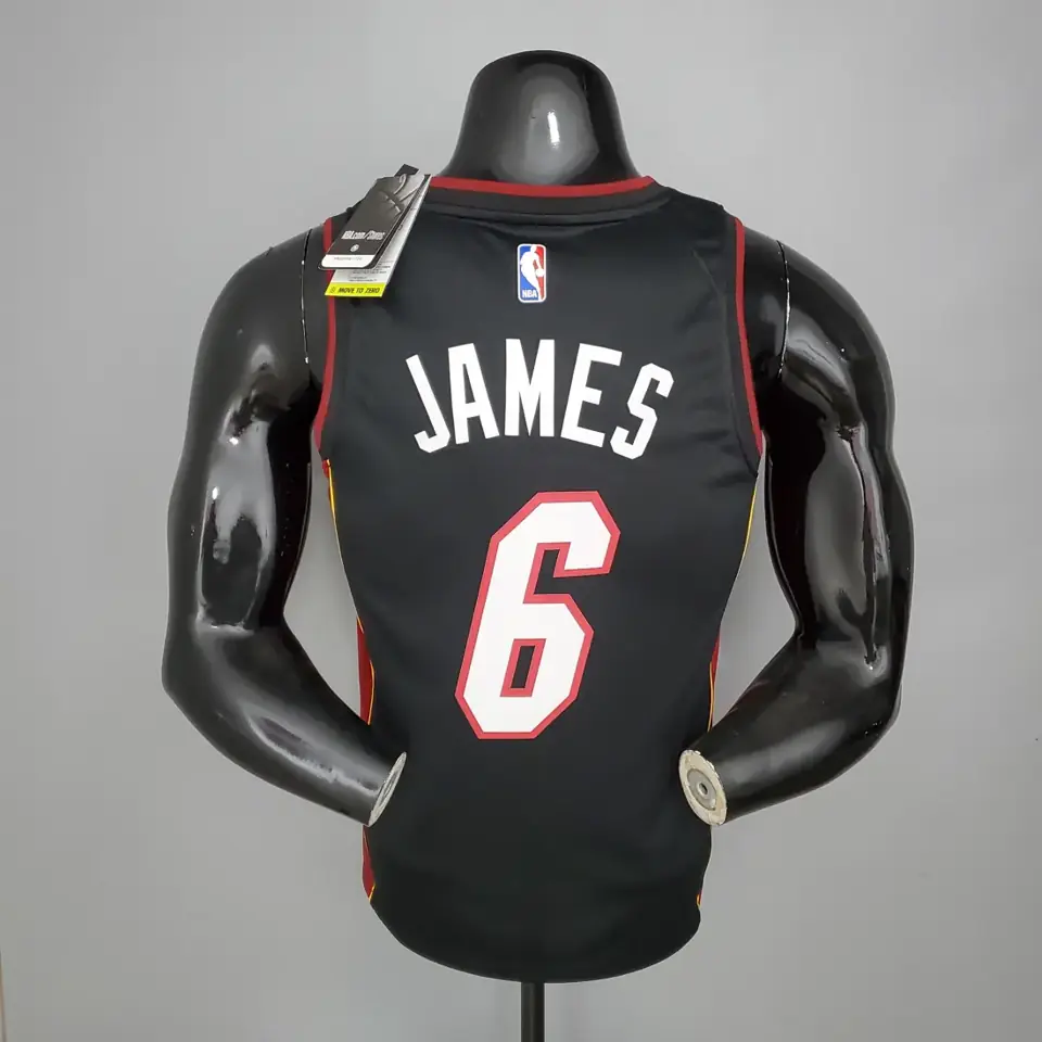 Foto 6 de Heat cuello en V negro número 6 James
