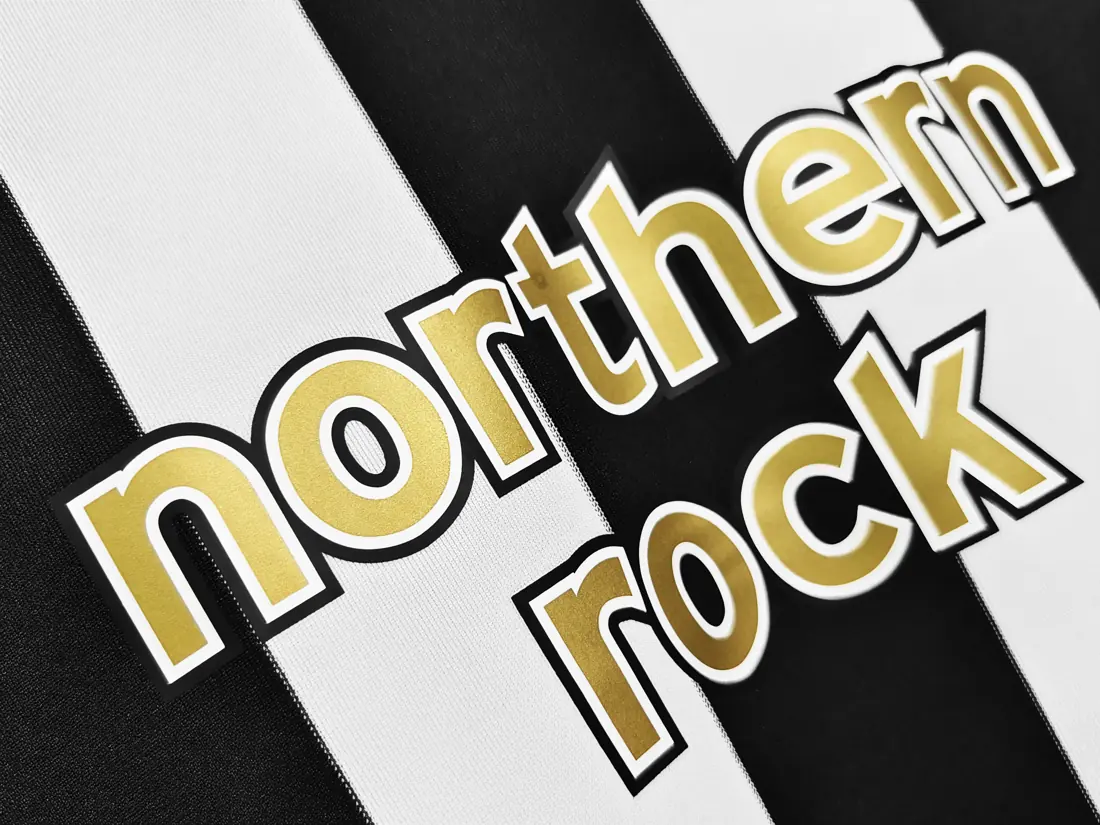 Foto 7 de Temporada 2005/06 Newcastle United local retro 8A