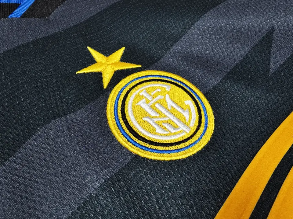 Foto 7 de Manga larga: Inter de Milán 1997/98, segunda equipación visitante retro 3B